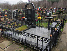Установка оград на кладбище